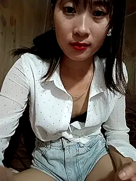 Em xinh01 online show from 11/12/25, 05:24