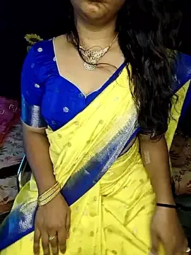 shreyareddy99 online show from 03/13/26, 05:58