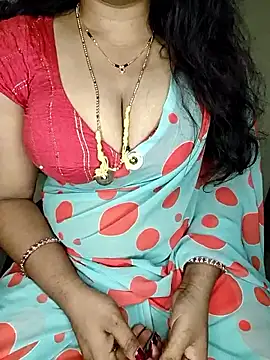 shreyareddy99 online show from 05/02/26, 03:28