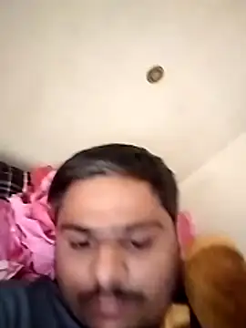 Snapshot of indrajeet6722 chatting on 12/20/25, 10:11 indrajeet6722 online show from 12/20/25, 10:11