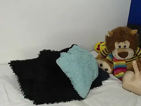 EmmilyConnor online show from 02/13/26, 01:40