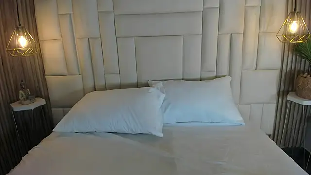 VenuzSofia online show from 02/03/26, 11:21