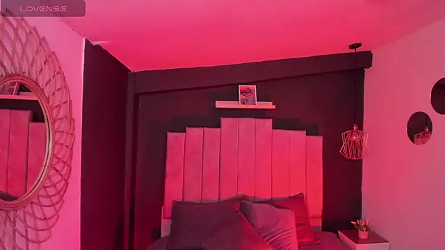 Snapshot of mia_jagger chatting on 03/02/26, 08:48 mia jagger online show from 03/02/26, 08:48