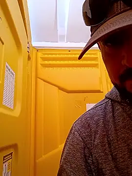 Snapshot of primo6969 chatting on 04/06/26, 11:49 primo6969 online show from 04/06/26, 11:49