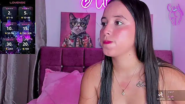 Snapshot of alissonsweet18 chatting on 11/12/25, 12:49 alissonsweet18 online show from 11/12/25, 12:49