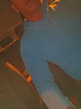 Snapshot of chavalpeludo chatting on 11/19/25, 08:20 chavalpeludo online show from 11/19/25, 08:20