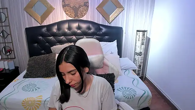 Snapshot of shirley_sweet_ chatting on 11/05/25, 08:53 shirley sweet online show from 11/05/25, 08:53