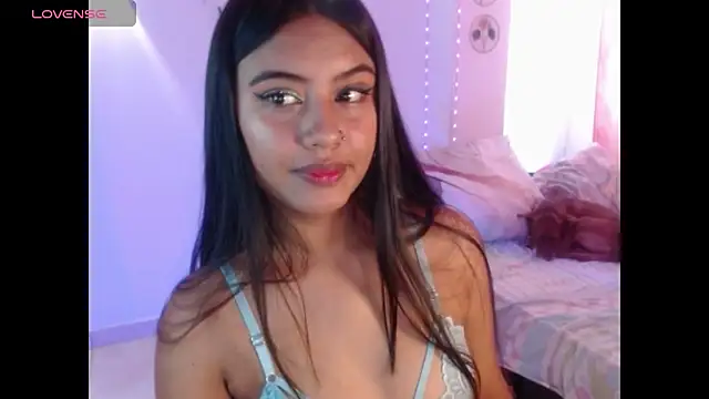 Snapshot of Sussy__22 chatting on 11/29/25, 05:49 Sussy 22 online show from 11/29/25, 05:49