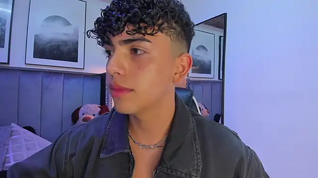 Snapshot of Niick_Twiink chatting on 11/01/25, 08:11 Niick Twiink online show from 11/01/25, 08:11