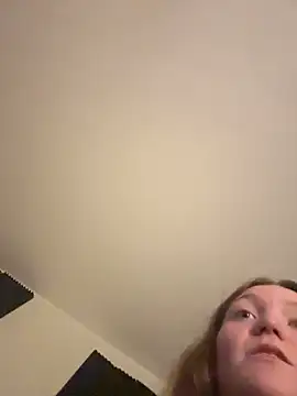 Snapshot of stonerbaby chatting on 06/11/26, 02:53 stonerbaby online show from 06/11/26, 02:53
