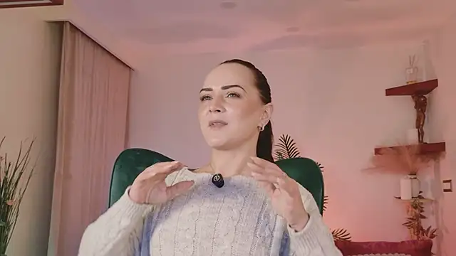 SiennaRosse online show from 02/17/26, 09:43