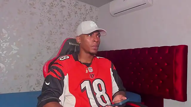 for itan online show from 11/25/25, 12:38