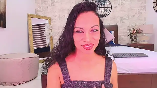 Snapshot of Marilyn_Blakee chatting on 11/14/25, 01:21 Marilyn Blakee online show from 11/14/25, 01:21