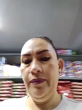 Snapshot of Adelgey-Michell chatting on 10/31/25, 12:06 Adelgey-Michell online show from 10/31/25, 12:06