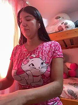 scarlethsb33 online show from 11/14/25, 01:43