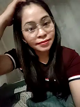 Bamboo-niee123 online show from 04/14/26, 04:13