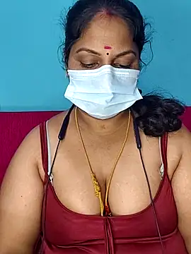 deepikasree143 online show from 11/27/25, 07:49