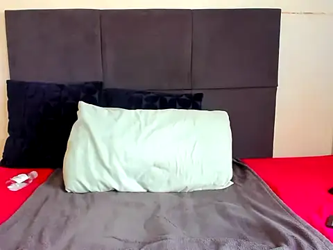 ThickLeeyanaXX online show from 11/12/25, 01:55