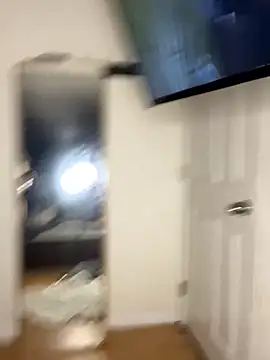 Snapshot of sluttyAlly21_ chatting on 10/28/25, 08:40 sluttyAlly21 online show from 10/28/25, 08:40