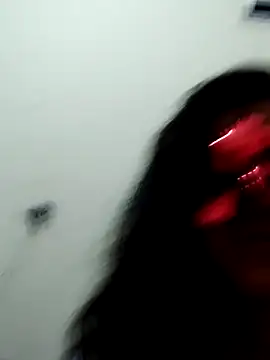 LOVE  RANI online show from 04/11/26, 03:00