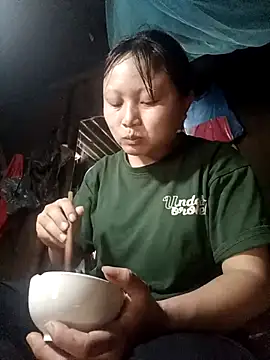 Snapshot of yoyo-mi chatting on 11/09/25, 02:21 yoyo-mi online show from 11/09/25, 02:21