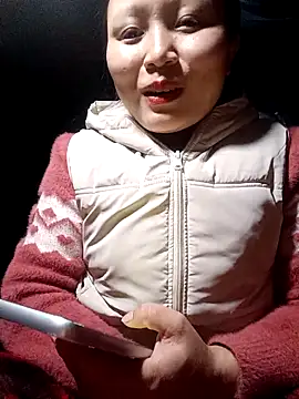 Snapshot of yoyo-mi chatting on 12/16/25, 03:00 yoyo-mi online show from 12/16/25, 03:00