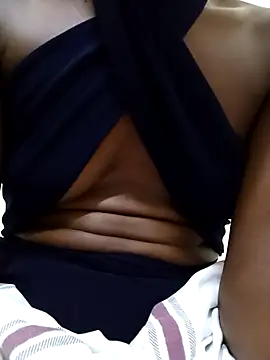 Snapshot of NellaGrey chatting on 10/31/25, 04:41 NellaGrey online show from 10/31/25, 04:41