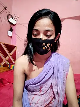 Green LaDY66 online show from 05/13/26, 04:37