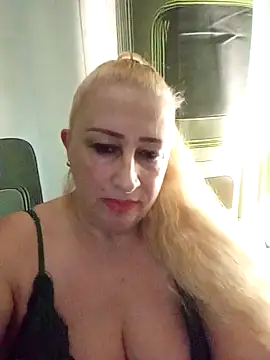 Esenia505 online show from 11/27/25, 09:11