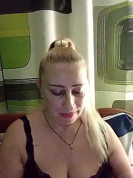 Esenia505 online show from 12/20/25, 01:56