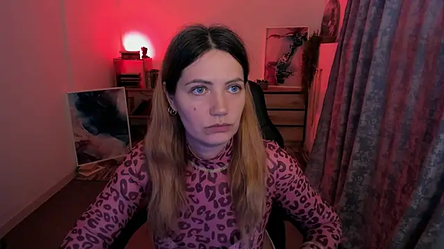 Snapshot of AleksaLaurent chatting on 11/01/25, 06:26 AleksaLaurent online show from 11/01/25, 06:26