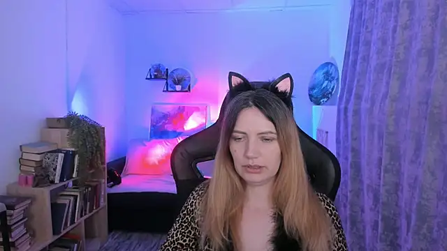 Snapshot of AleksaLaurent chatting on 11/30/25, 09:13 AleksaLaurent online show from 11/30/25, 09:13