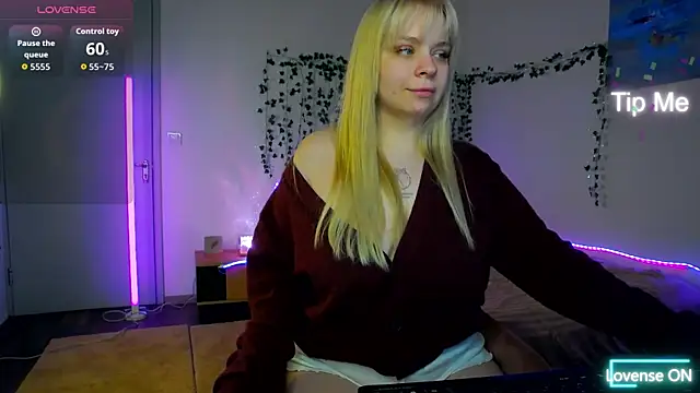 LisaCandy1 online show from 02/05/26, 01:38