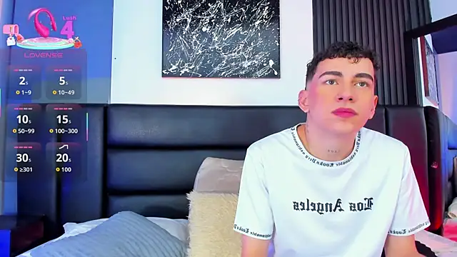 Snapshot of Duolust1 chatting on 10/29/25, 12:40 Duolust1 online show from 10/29/25, 12:40