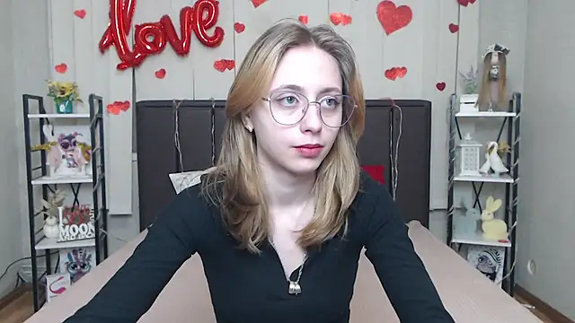 TracyLll online show from 02/20/26, 06:26