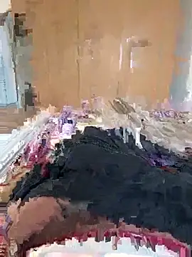 Snapshot of ankitmishra0527 chatting on 11/12/25, 02:06 ankitmishra0527 online show from 11/12/25, 02:06