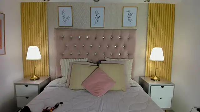 KamyGlam online show from 07/12/26, 08:00