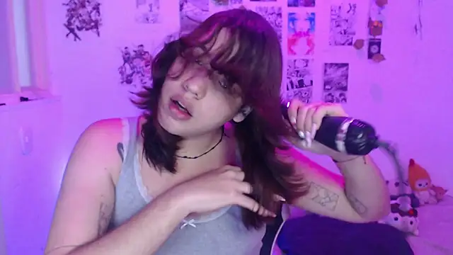 Snapshot of reiko_doll chatting on 11/15/25, 08:49 reiko doll online show from 11/15/25, 08:49