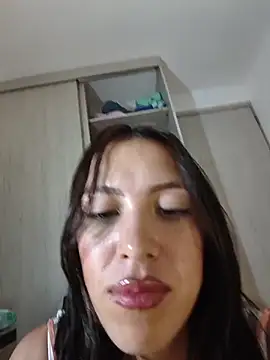 Snapshot of LinaBedoyaModel chatting on 10/29/25, 10:28 LinaBedoyaModel online show from 10/29/25, 10:28