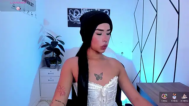 Snapshot of Flor_Gil chatting on 12/13/25, 07:53 Flor Gil online show from 12/13/25, 07:53