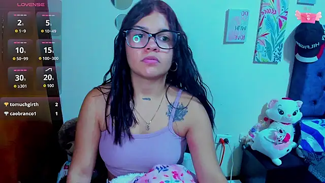 Snapshot of Emma_boo chatting on 11/05/25, 02:55 Emma boo online show from 11/05/25, 02:55