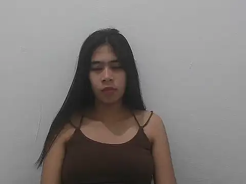 Snapshot of Hot_cheng20 chatting on 11/28/25, 04:31 Hot cheng20 online show from 11/28/25, 04:31