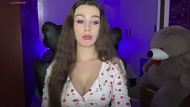 SweetCherry  N online show from 12/20/25, 10:28