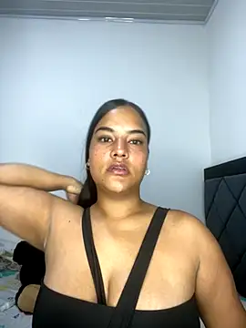 Snapshot of Bellasofiia_27 chatting on 10/29/25, 10:44 Bellasofiia 27 online show from 10/29/25, 10:44