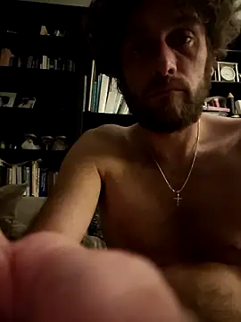 Snapshot of pleasser85 chatting on 10/29/25, 09:44 pleasser85 online show from 10/29/25, 09:44