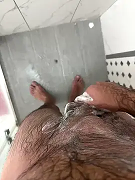 Snapshot of Lessless0606 chatting on 11/01/25, 02:02 Lessless0606 online show from 11/01/25, 02:02