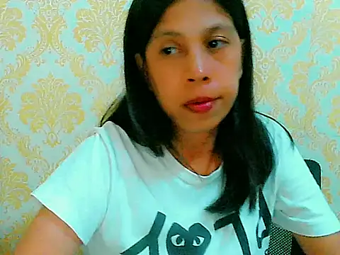 nhicole4u online show from 11/01/25, 02:08