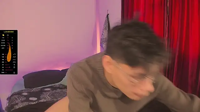 estmonnn online show from 11/14/25, 09:24