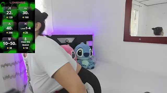 Isa-Giraldo online show from 02/05/26, 01:49