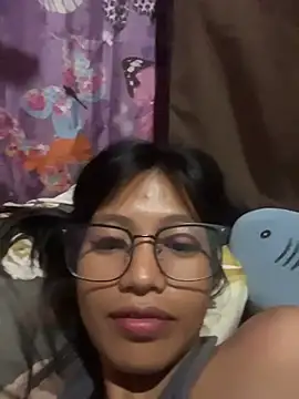 Snapshot of hottiebabe23 chatting on 11/21/25, 05:55 hottiebabe23 online show from 11/21/25, 05:55
